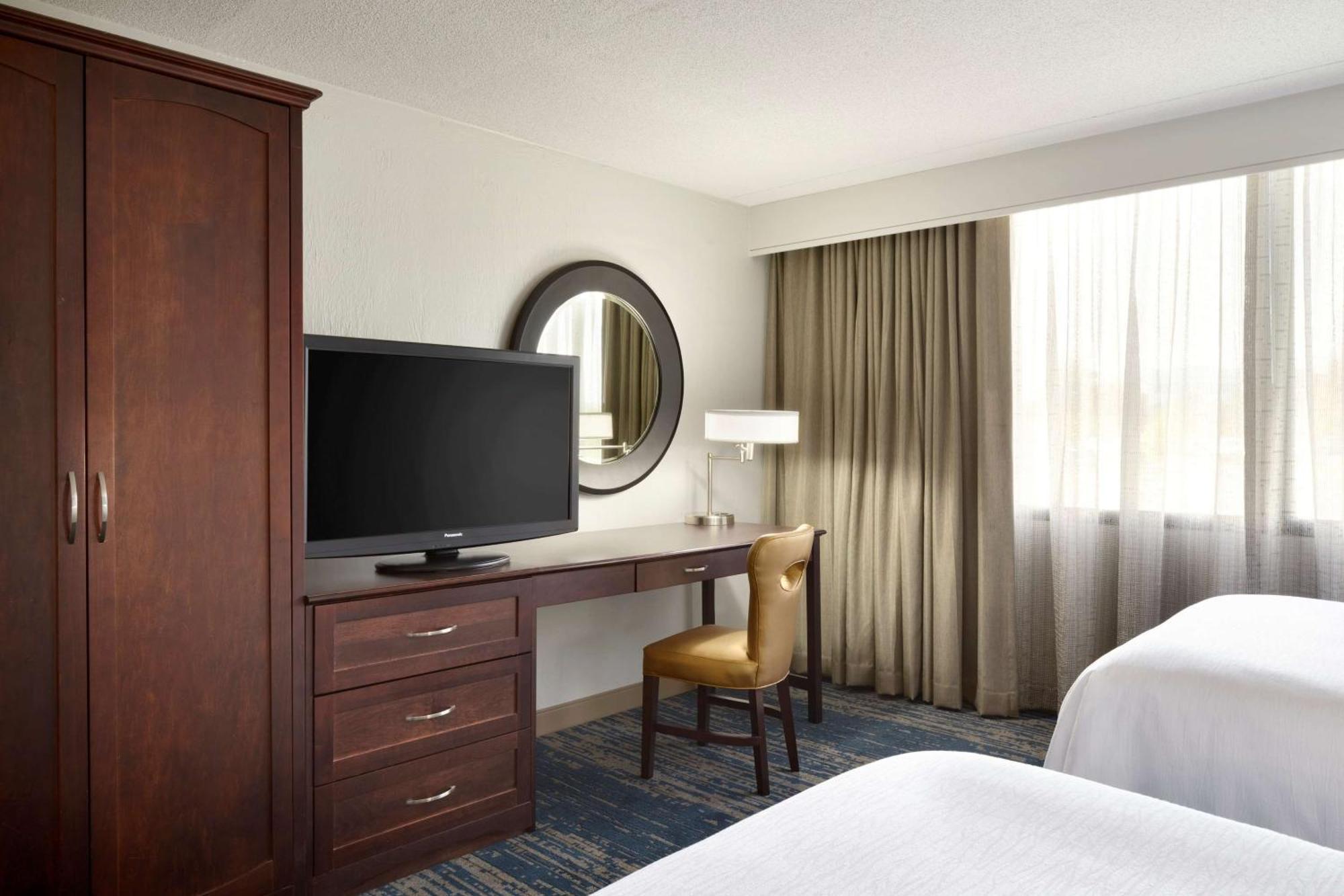 Embassy Suites By Hilton Columbus Dış mekan fotoğraf